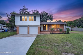 2171 Holly Leaf Ln, Orange Park, FL 32073