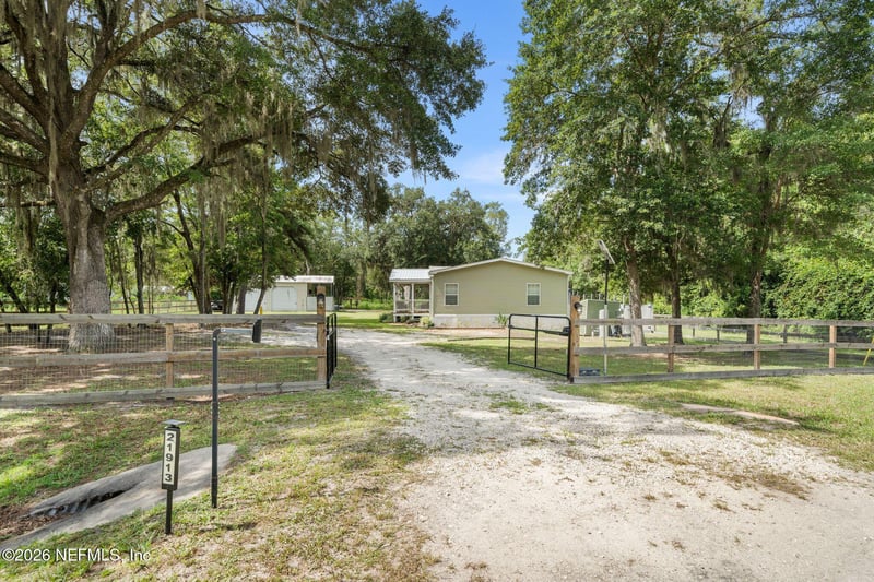 21913 NE 73rd Pl, Melrose, FL 32666