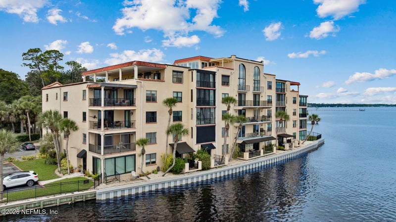 2199 Astor St #302, Orange Park, FL 32073