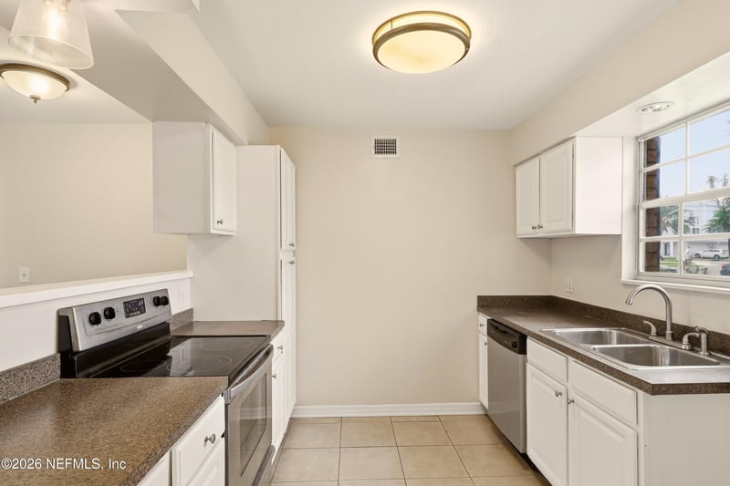 22 Comares Ave #5A, St Augustine, FL 32080
