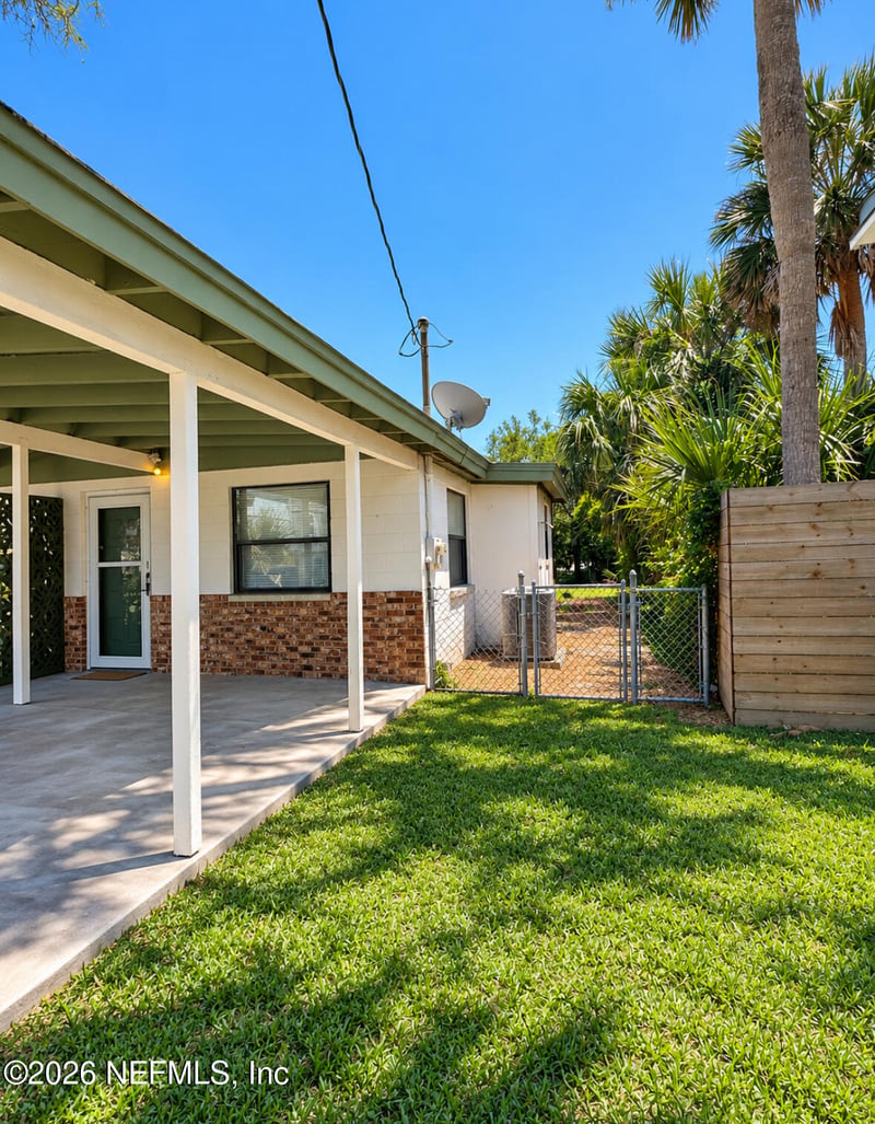 220-222 12th Ave N, Jacksonville Beach, FL 32250