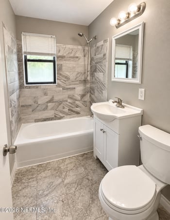 220-222 12th Ave N, Jacksonville Beach, FL 32250