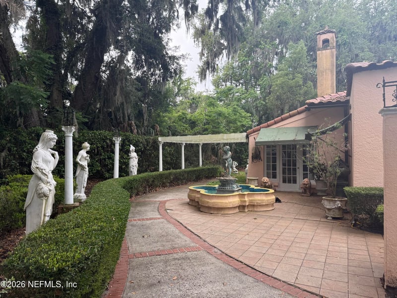 2200 Acadie Dr, Jacksonville, FL 32217