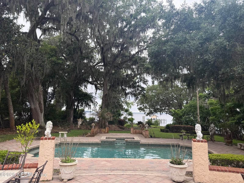 2200 Acadie Dr, Jacksonville, FL 32217
