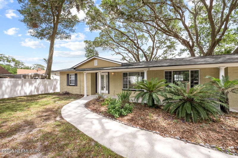 2205 Holly Oaks River Dr, Jacksonville, FL 32225