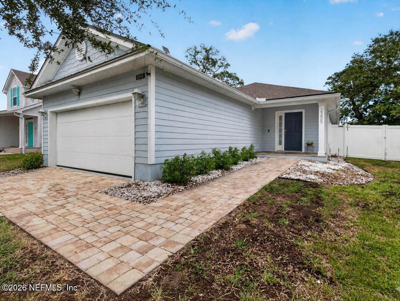 2205 Sandy Bay Ln, Jacksonville, FL 32233