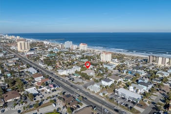 221 6th Ave S #E, Jacksonville Beach, FL 32250
