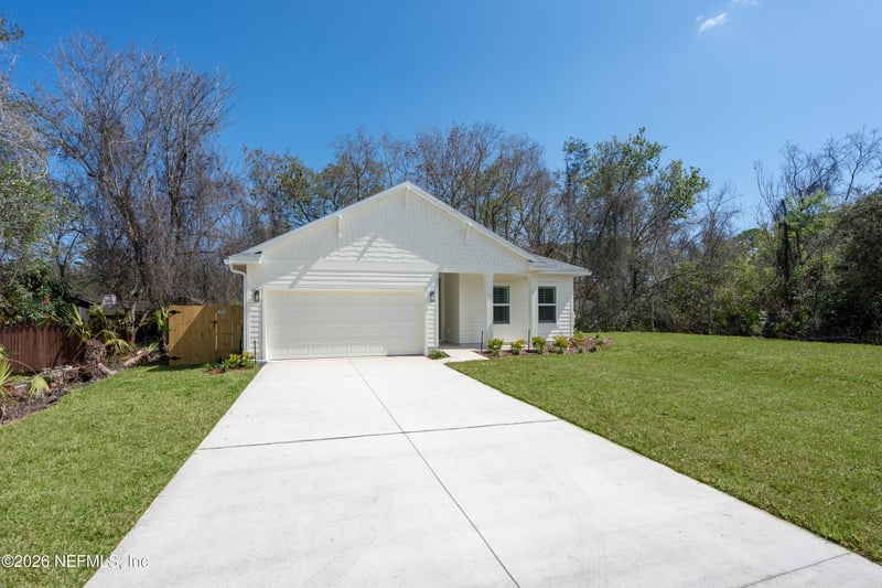 221 Dartmouth Rd, St Augustine, FL 32086