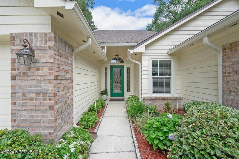 221 Honeysuckle Way, St Johns, FL 32259