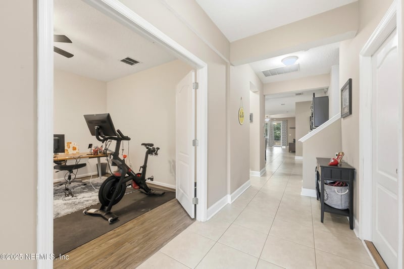 221 Tollerton Ave, St Johns, FL 32259