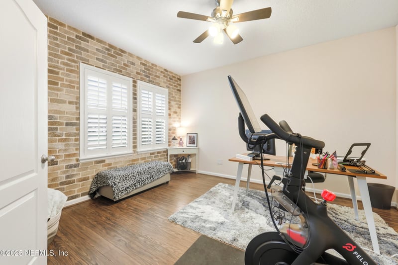 221 Tollerton Ave, St Johns, FL 32259