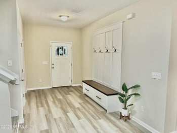 2214 Twin Pines Cir W, Jacksonville, FL 32246