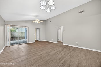 2217 Destine Ln, Jacksonville, FL 32233