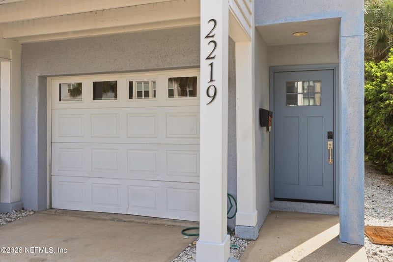 2219 1st St S, Jacksonville Beach, FL 32250