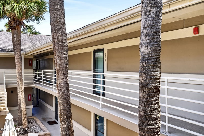 222 14th Ave N #203, Jacksonville Beach, FL 32250