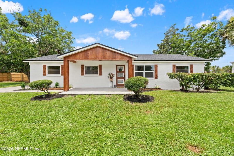 222 7th St S, Jacksonville Beach, FL 32250