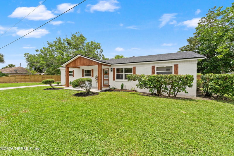 222 7th St S, Jacksonville Beach, FL 32250