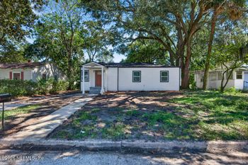 2221 E Home Park Cir, Jacksonville, FL 32207