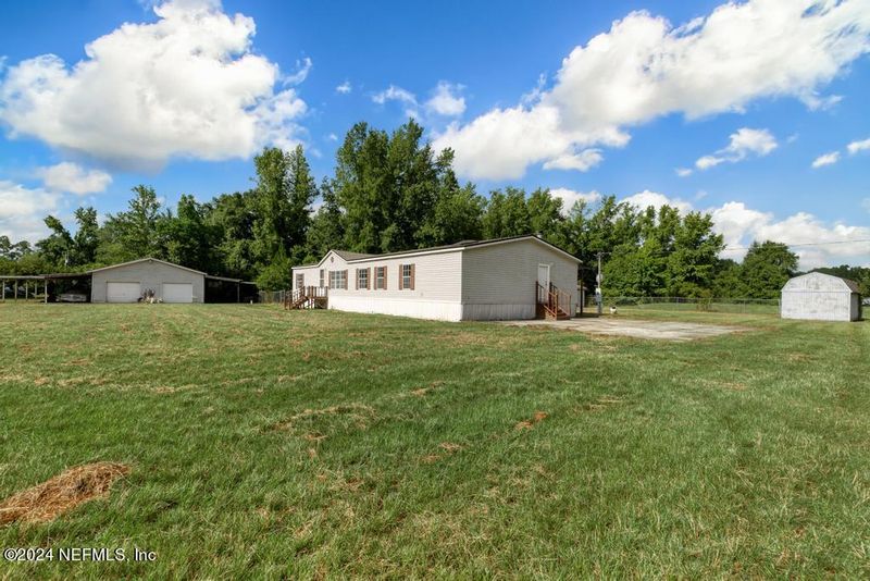 22246 Crews Rd, Hilliard, FL 32046