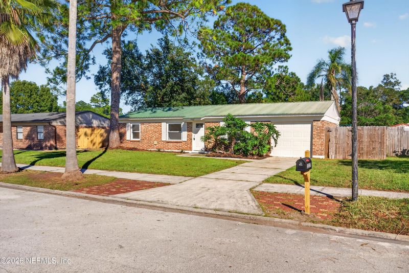 2227 Dumfries Cir E, Jacksonville, FL 32246
