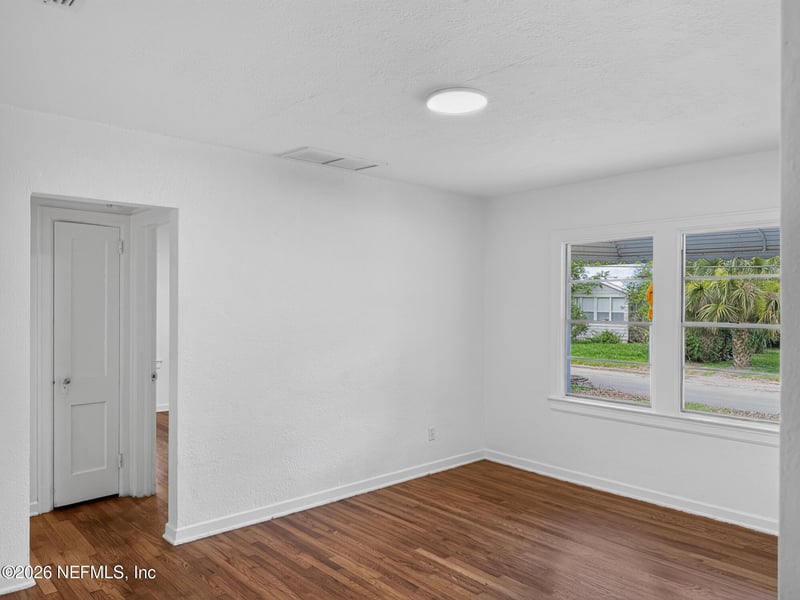 2229 Home Park Cir E, Jacksonville, FL 32207