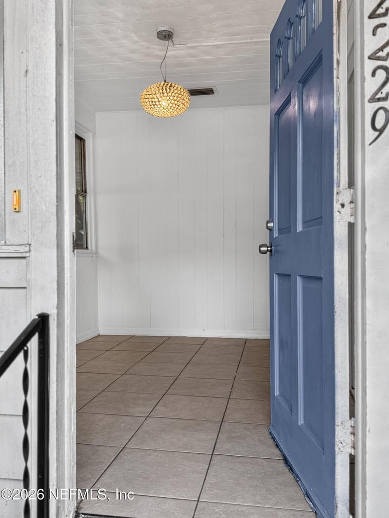 2229 Home Park Cir E, Jacksonville, FL 32207