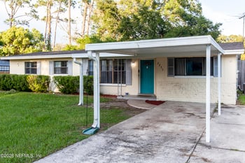 2233 La Valle Dr, Jacksonville, FL 32210