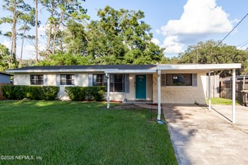 2233 La Valle Dr, Jacksonville, FL 32210