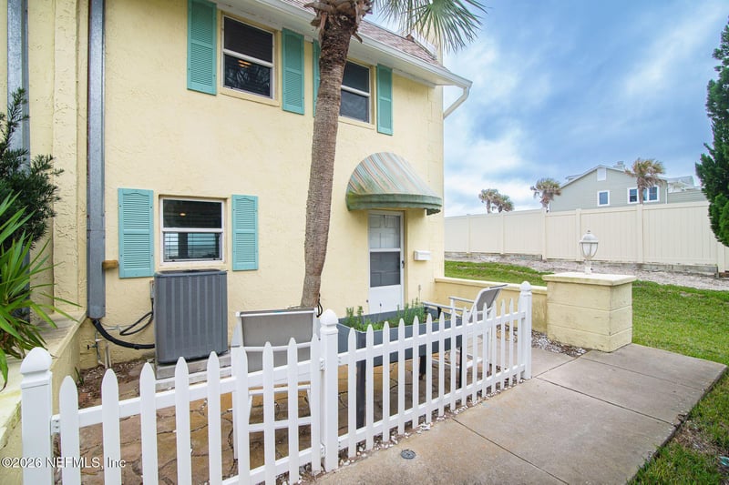 2233 Seminole Rd #27, Atlantic Beach, FL 32233