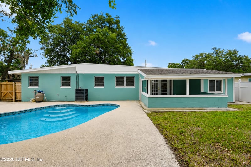 2234 La Valle Dr, Jacksonville, FL 32210