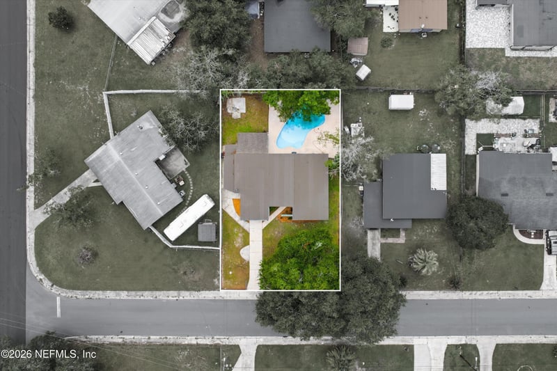 2234 La Valle Dr, Jacksonville, FL 32210