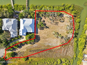 225 N La Crescenta Dr, St Augustine, FL 32080