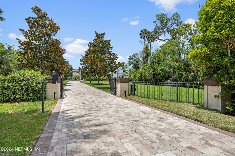 225 S Roscoe Blvd, Ponte Vedra Beach, FL 32082