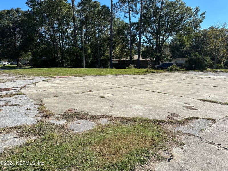 225 Us 301 S, Baldwin, FL 32234