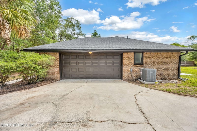 2256 Foxwood Dr, Orange Park, FL 32073