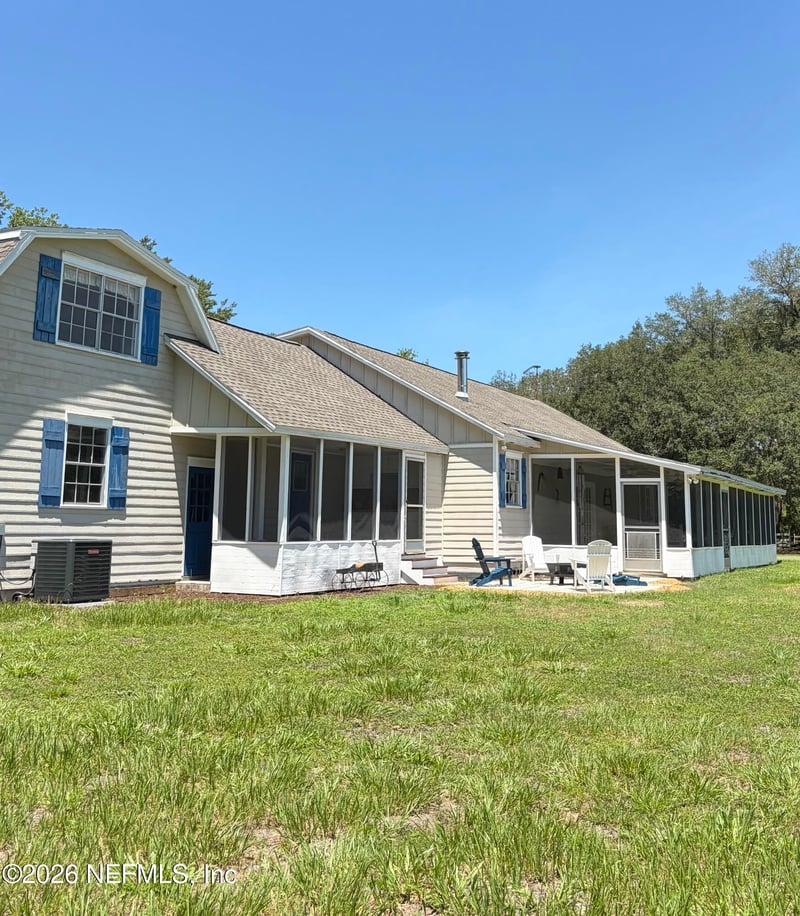 2266 NE 204th St, Lawtey, FL 32058
