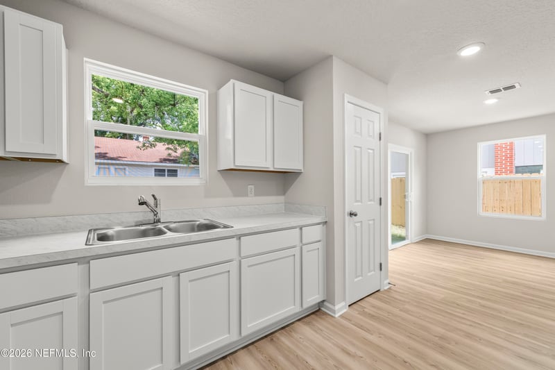 2271 11th St, Jacksonville, FL 32209
