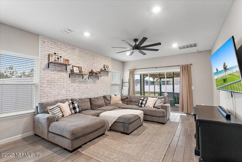 228 River Mist Dr, St Augustine, FL 32095