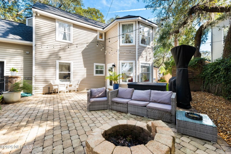 2280 Oak Forest Dr, Jacksonville Beach, FL 32250