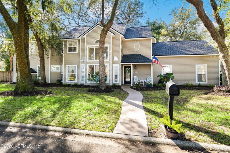 2280 Oak Forest Dr, Jacksonville Beach, FL 32250