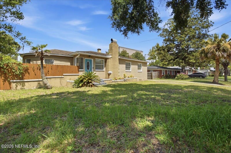 2284 Larchmont Rd, Jacksonville, FL 32207