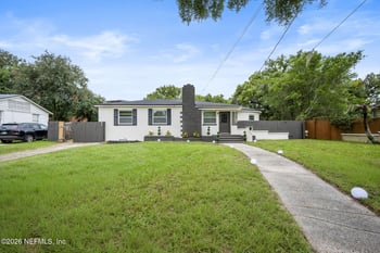 2290 Larchmont Rd, Jacksonville, FL 32207