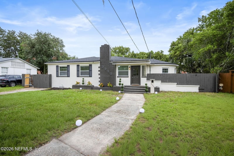 2290 Larchmont Rd, Jacksonville, FL 32207