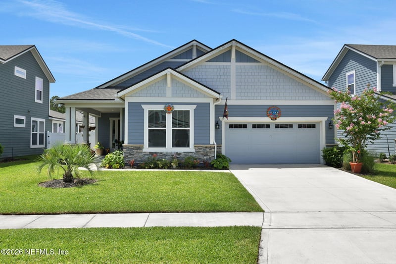 230 Oak Shadow Pl, St Johns, FL 32259