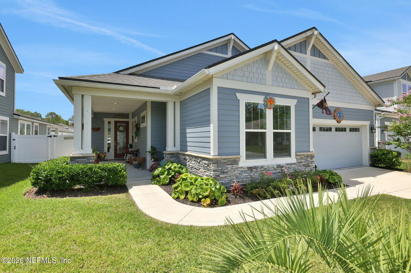 230 Oak Shadow Pl, St Johns, FL 32259