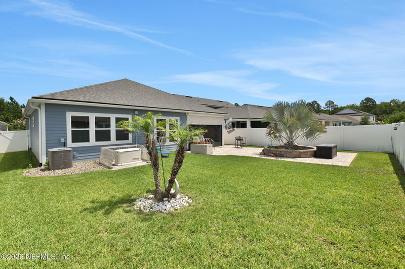 230 Oak Shadow Pl, St Johns, FL 32259