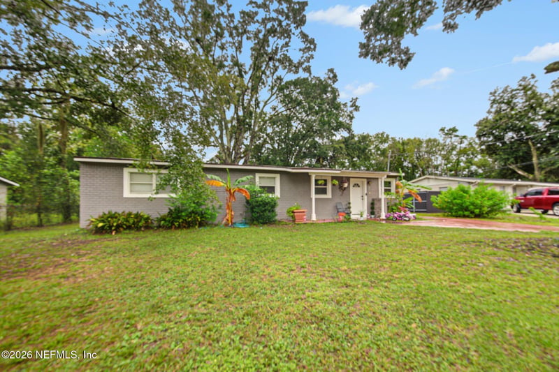 2307 Looking Glass Ln, Jacksonville, FL 32210