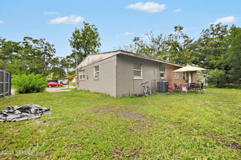 2307 Looking Glass Ln, Jacksonville, FL 32210