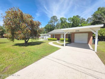 231 3rd St W INCLUDES ADJACENT LOT, Baldwin, FL 32234