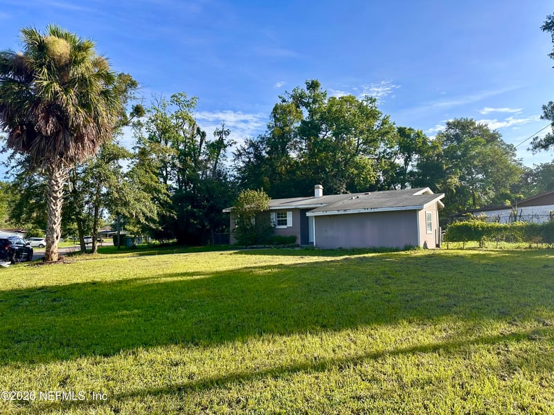 2319 Eudine Dr W, Jacksonville, FL 32210
